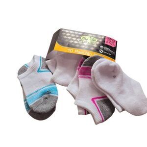 Athletic Works Girls socks accessories 4 pair 6-10 shoe size